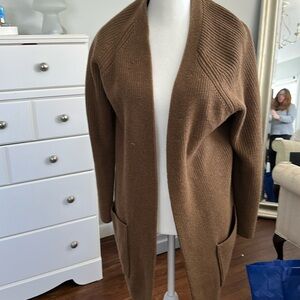Very classy Sweater perfect layering piece.

Great with jeans